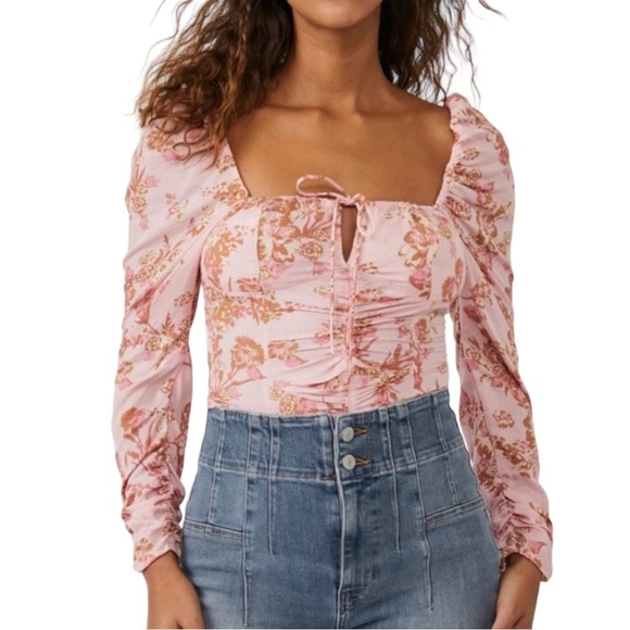 NWT $98 Free People Hilary Printed Top Size Small Pink Combo Smocked Back Blouse - Picture 3 of 16